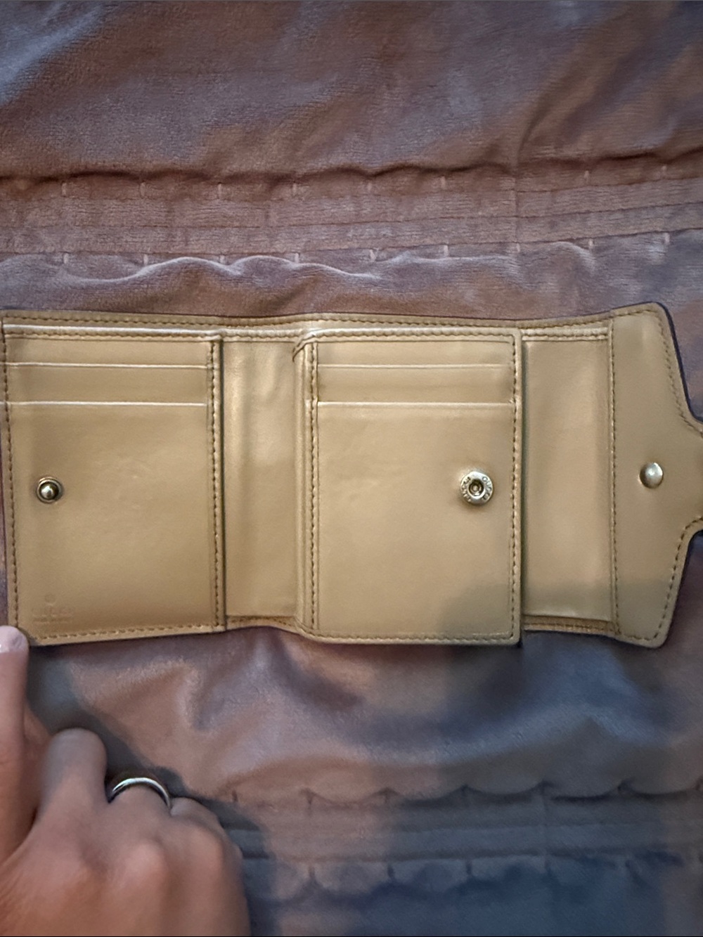 Authentic Gucci Dionysus GG monogrammed small fold wallet. - Picture 4 of 16